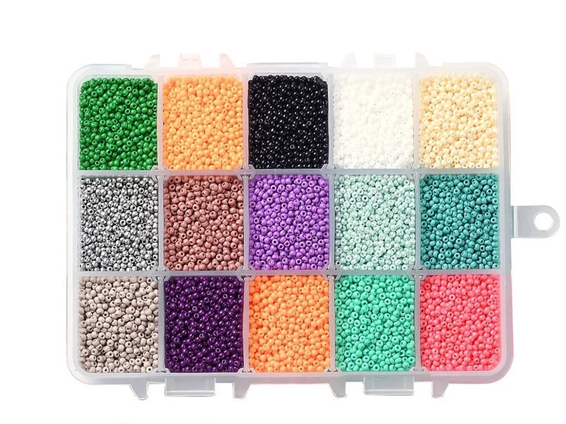 Boite de perles de rocailles multicolore - 15 couleurs - 2,5mm