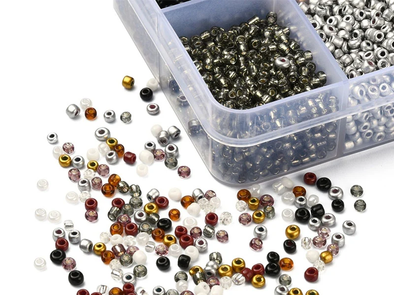 Boite de perles de rocailles - 10 Nuances Métal - 2,5mm - 8500 pcs