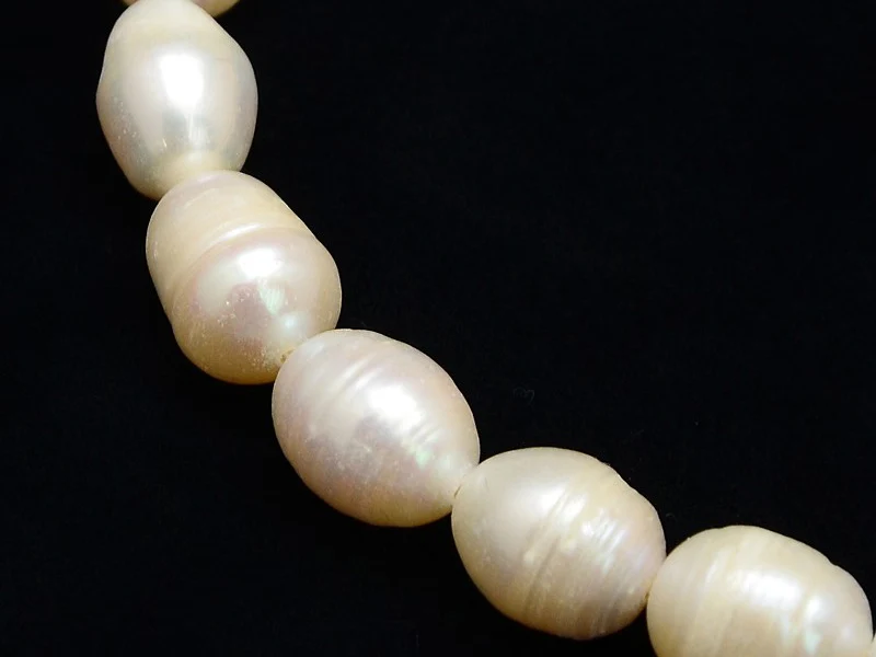 20 perles de culture forme grain de riz - 9 mm environ