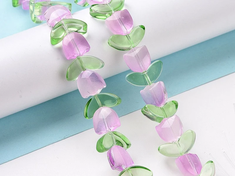 14 perles en verre - Tulipe rose - 15 x 15 mm