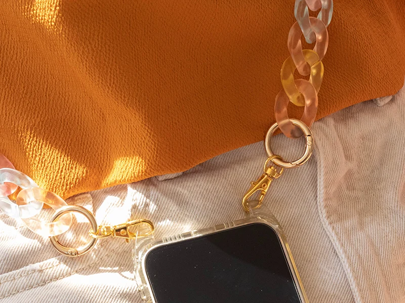 Coque semi rigide antichoc avec anneaux - Iphone 13
