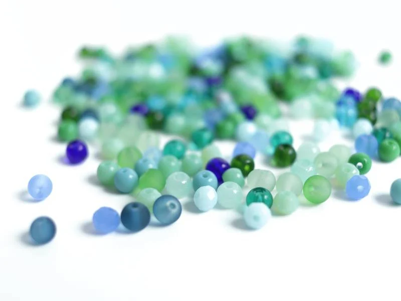 20 g de perles rondes en verre 4 mm - tons verts