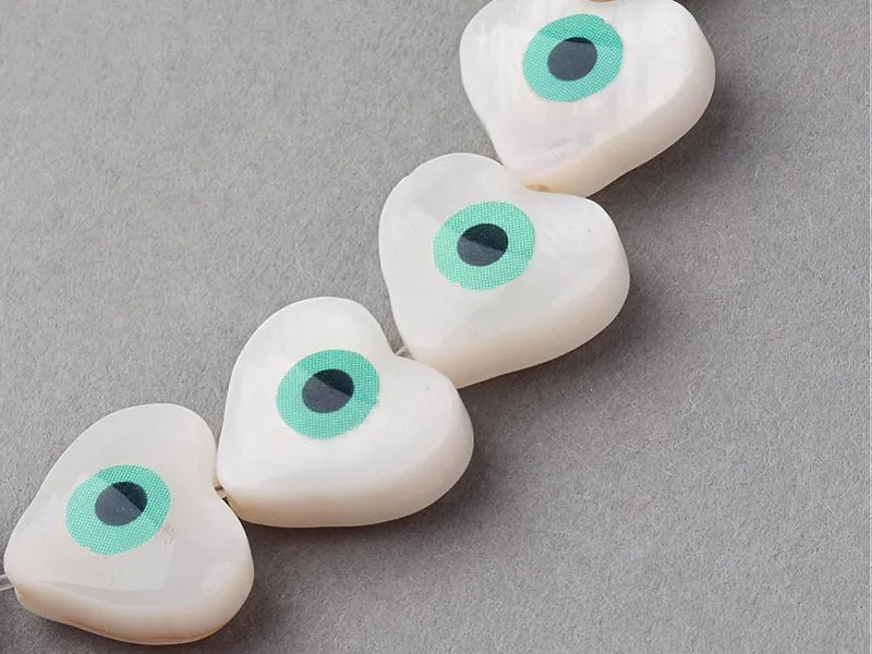 Lot de 5 perles cœur avec œil - Coquillage nacré - 10 mm
