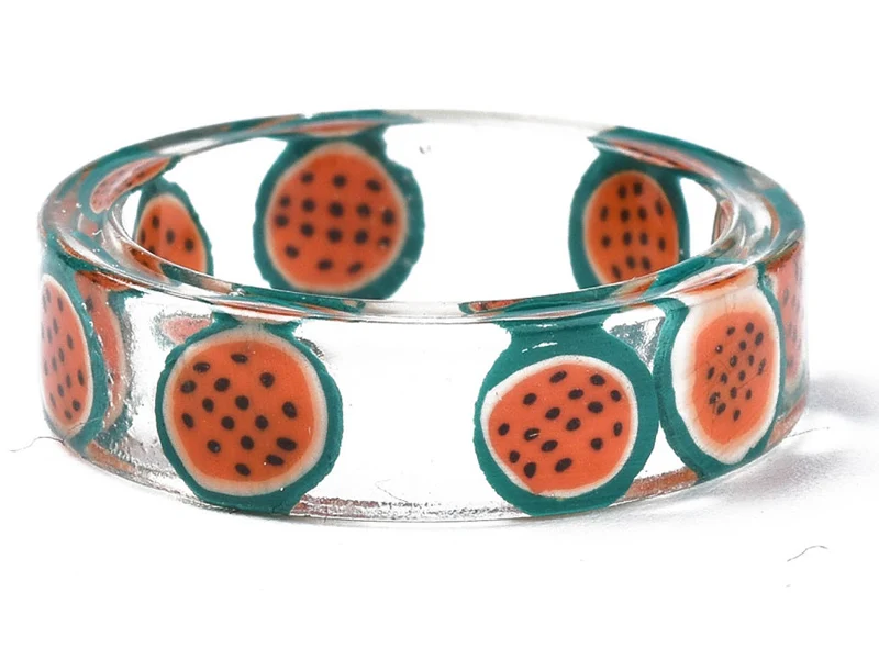 Bague en résine transparente - Fruit aléatoire