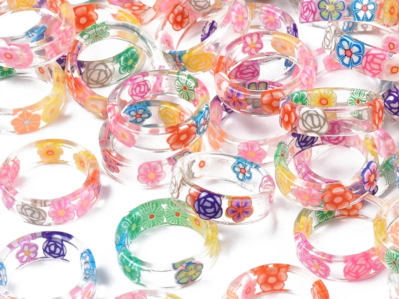 Bague en résine transparente - Fleur