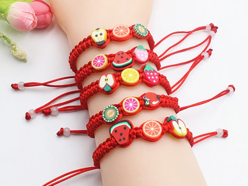 Boite de 12 compartiments de perles fruits en pâte polymère - Multicolore
