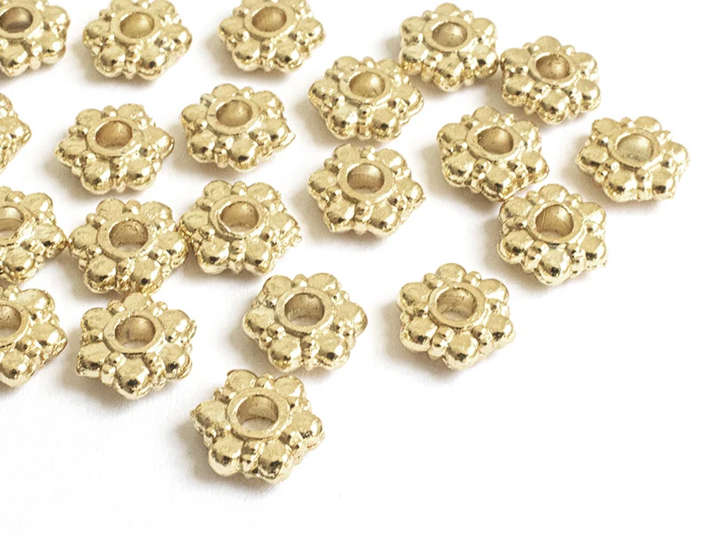 20 perles intercalaires en forme de fleurs - Doré à l'or fin 18 K - 7,5 mm