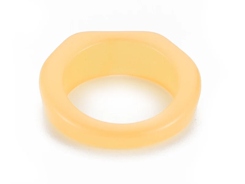 Grosse bague en acrylique transparente - Couleur aléatoire