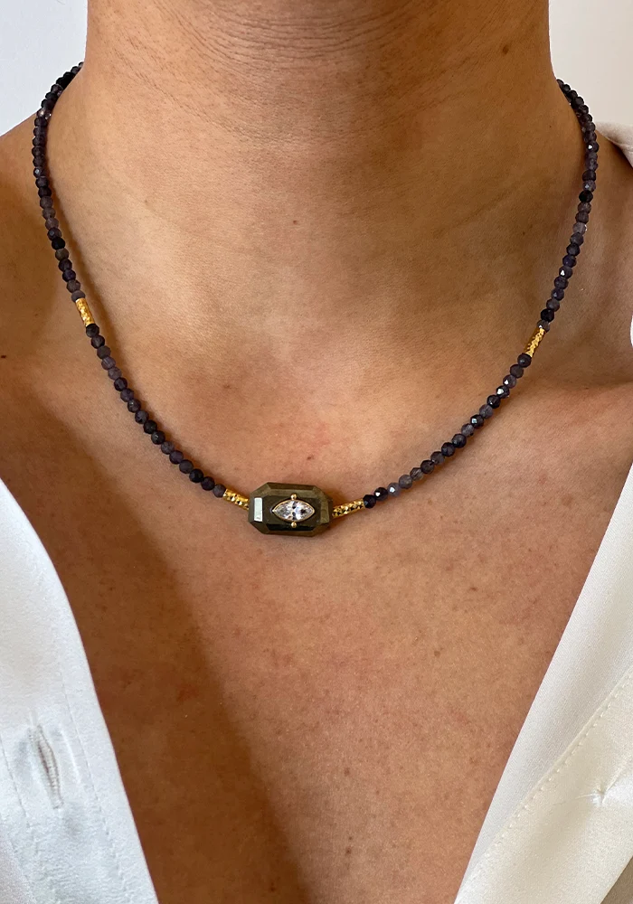 Choker Inside Iolites Et Pyrite