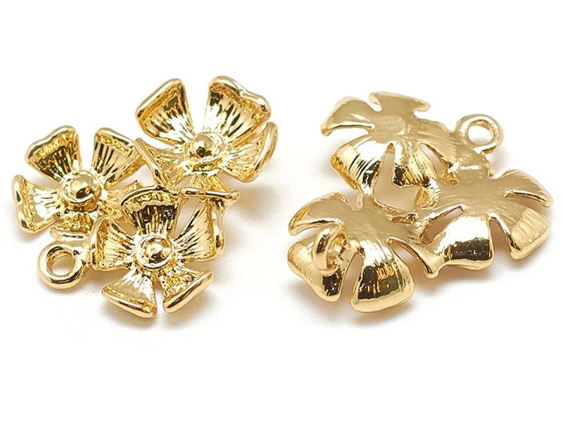 Pendentif fleurs - doré à l'or fin 18k - 18 mm