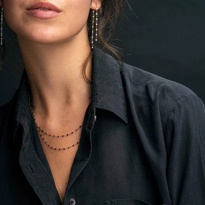 Collier Classique Gigi Or Jaune Et Résines Noir 42cm