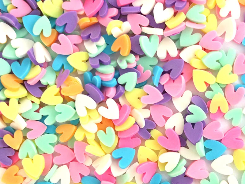 Confettis en pâte polymère - coeurs pastel - 10 grammes