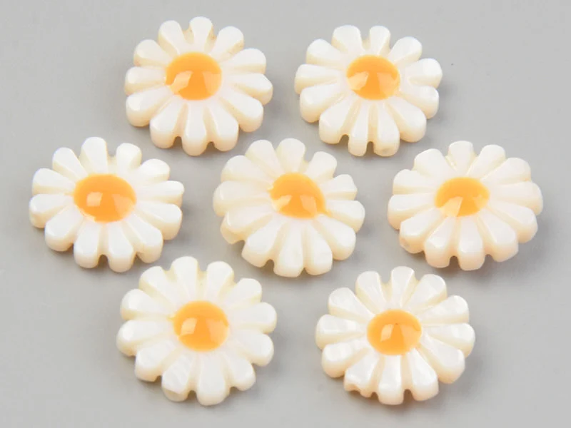 Perle paquerette en nacre véritable - 12 mm