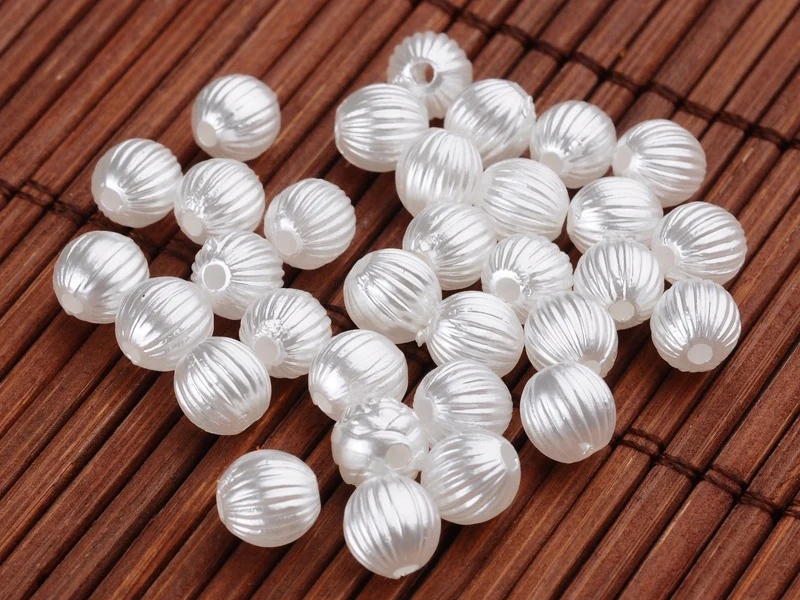 20 perles en plastique imitation perles de culture - rond strié - 6 mm