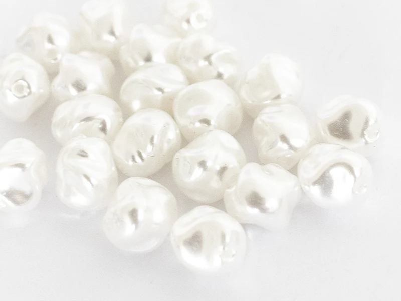20 perles en plastique imitation perles de culture - forme irrégulière - 10 x 8,5 mm