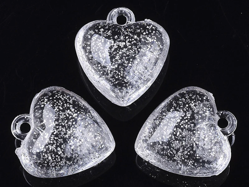 10 perles en plastique - coeur transparents à paillettes - 22 mm