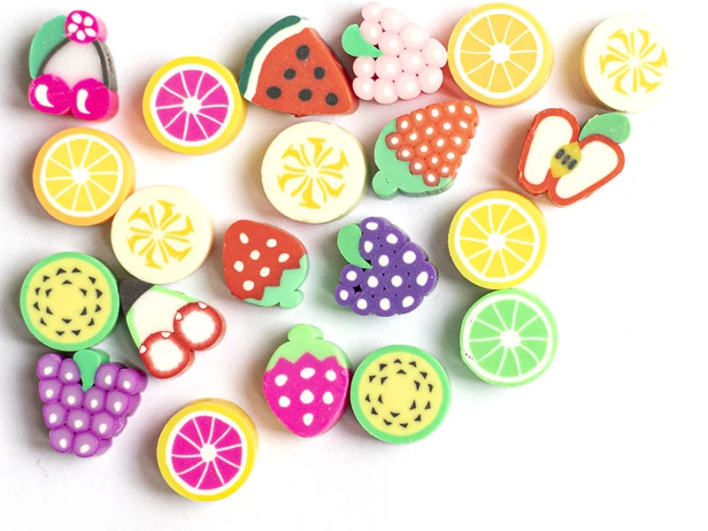 20 perles en pâte polymère - fruits variés
