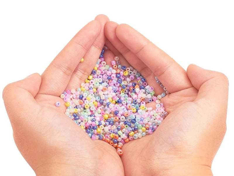 Boite de 15 couleurs de rocailles - 3mm