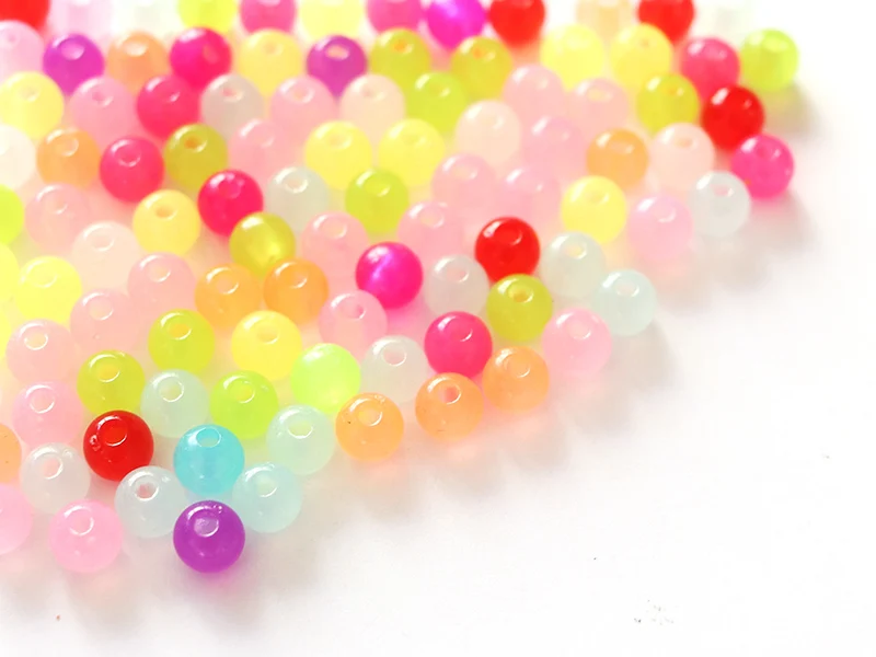 100 perles en plastique rondes 6 mm - multicolores