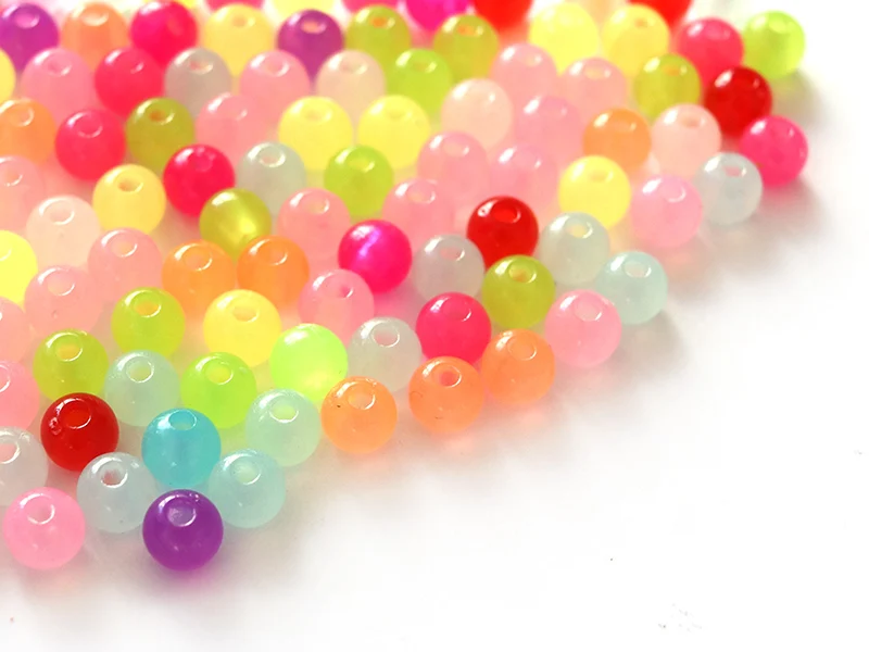 100 perles en plastique rondes 6 mm - multicolores