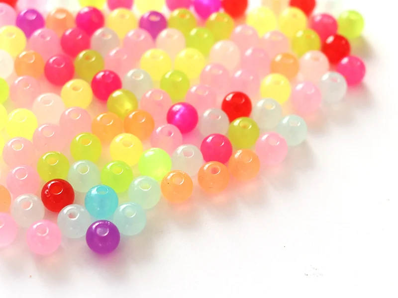 100 perles en plastique rondes 6 mm - multicolores