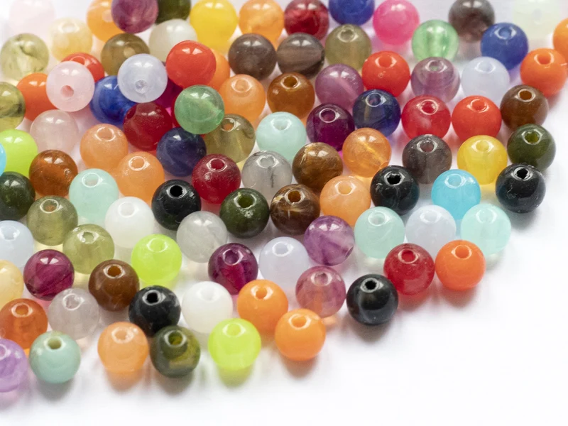 100 perles en plastique rondes 6 mm - imitation perles naturelles