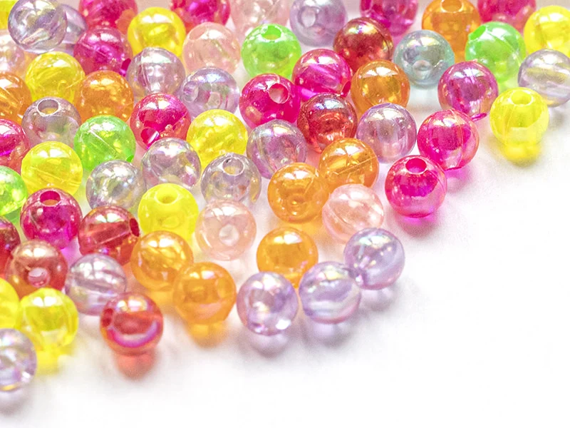 100 perles en plastique - rondes 6 mm - nacrées