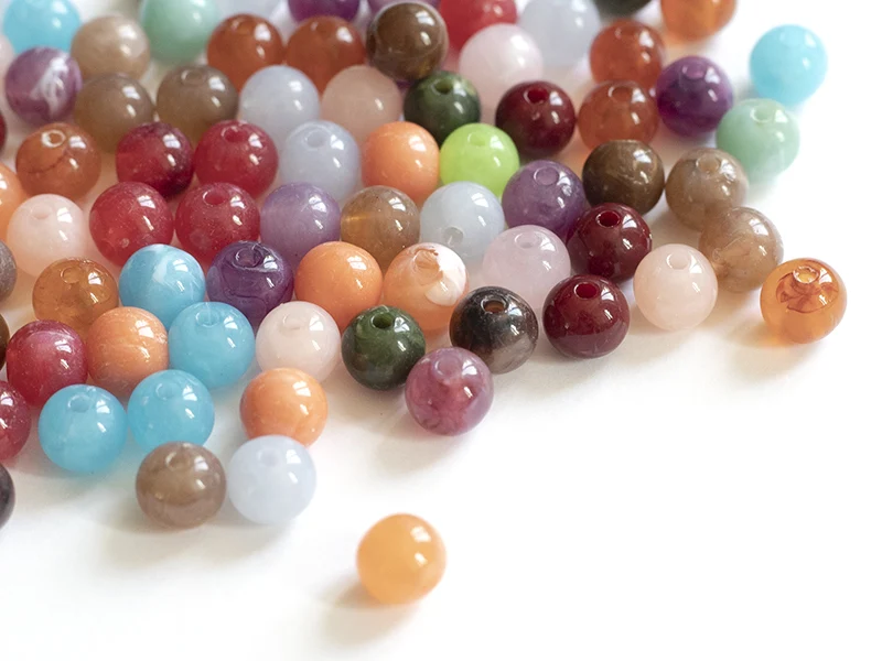 50 perles en plastique imitation pierres naturelles - multicolore - 8 mm