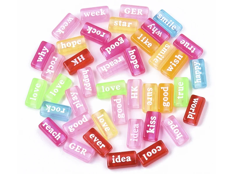 50 perles en plastique - mots flashy multicolore