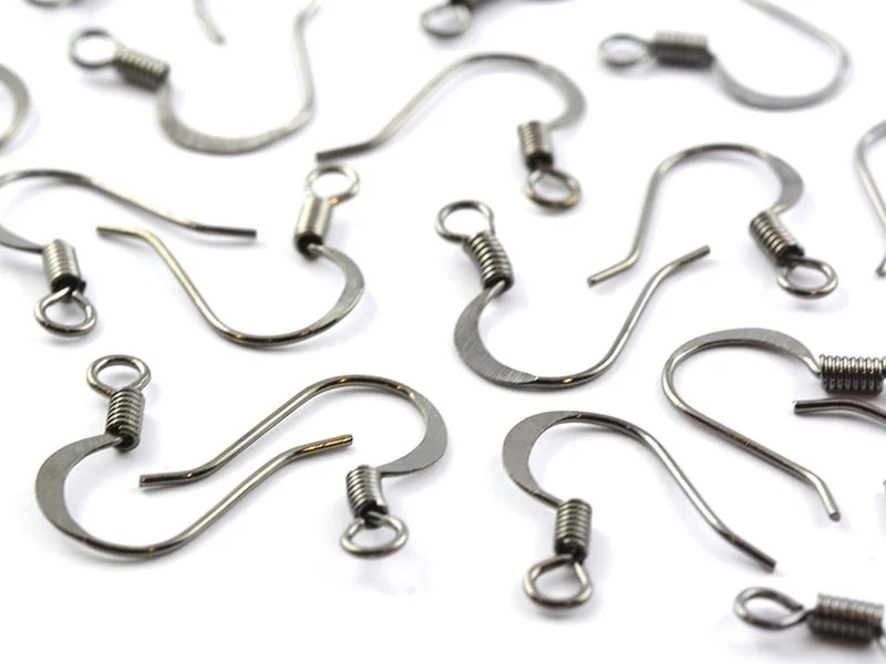 10 paires de boucles d'oreilles - crochets plats - couleur noir métallisé