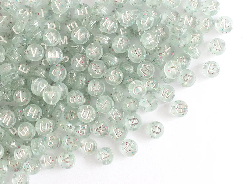 Lot de 200 perles rondes à paillettes - Lettres alphabet argentés