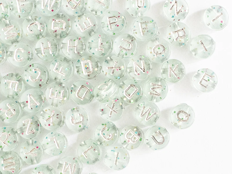 Lot de 200 perles rondes à paillettes - Lettres alphabet argentés