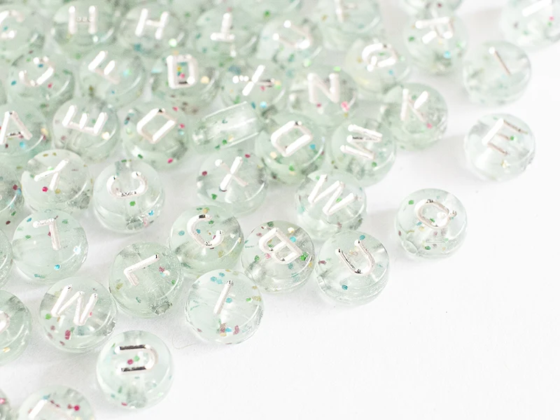 Lot de 200 perles rondes à paillettes - Lettres alphabet argentés