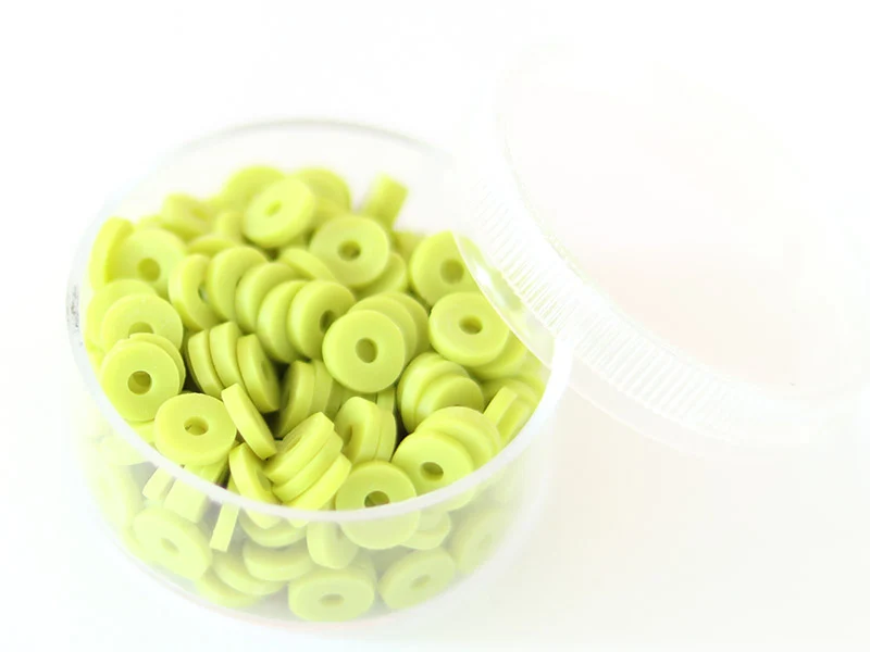 Boite de perles rondelles heishi 6 mm - vert anis