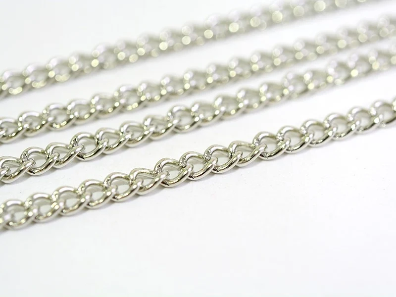 Chaîne gourmette 3,7 mm couleur argent x 20 cm