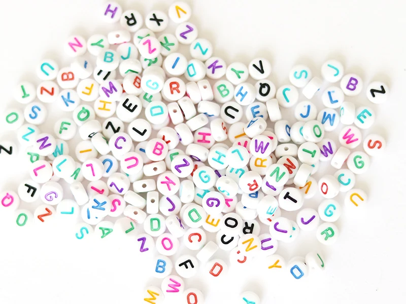 200 perles lettres alphabet rondes multicolores