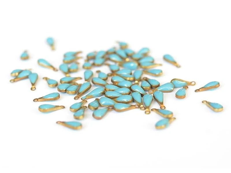 Breloque petite goutte émaillée - bleu turquoise