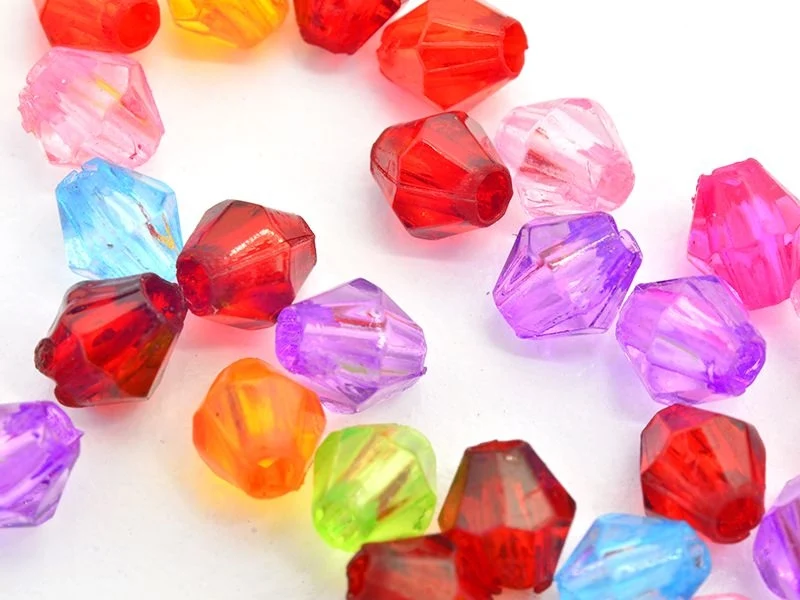 50 perles à facettes en plastique 4 mm- multicolore